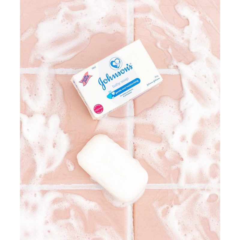 Johnsons Gentle Moisturising Baby Soap Bar 95g x 2 Bars