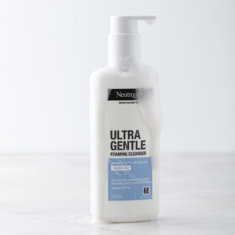 Neutrogena Ultra Gentle Foaming Face Cleanser 200ml