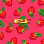 Carmex Moisturising Lip Balm Strawberry 4g