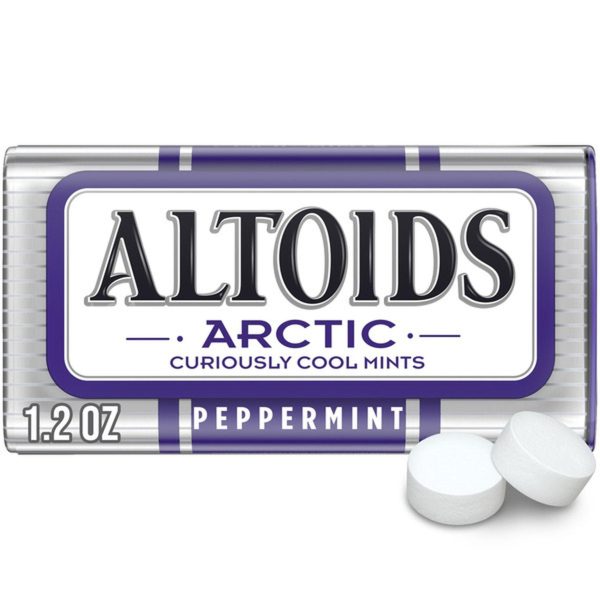 Refresh your breath instantly with Altoids Arctic Peppermint Mints Tin 34g. Featuring bold, sugar-free peppermint mints in a convenient, portable tin—perfect for on-the-go freshness.