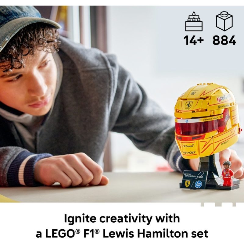 LEGO Lewis Hamilton Ferrari HP Helmet Set 43022