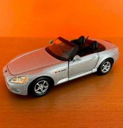 Honda-S2000-Silver-Car-Model-Figure-153957416576